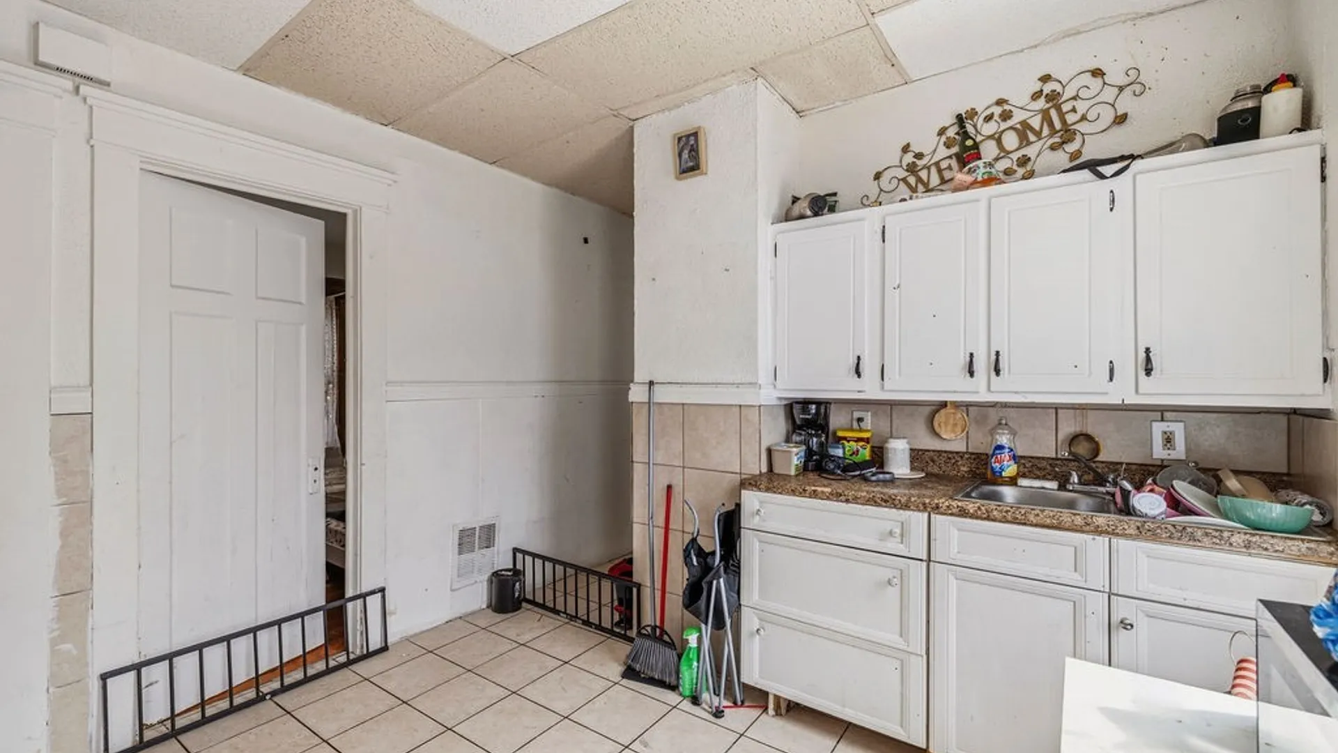 Property at 544 Hertel Avenue, Buffalo, NY 14207 24