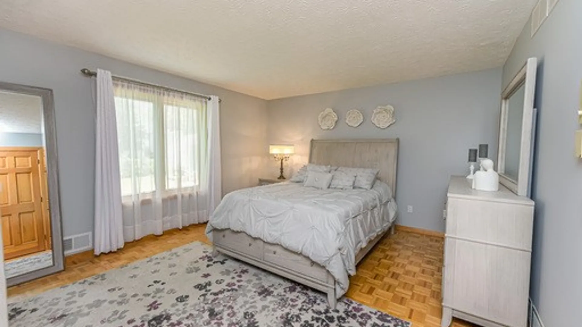Property at 574 Melwood Drive, Greece, NY 14626 23