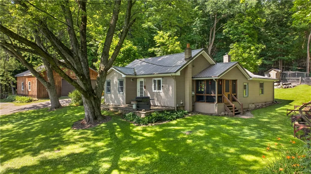 Property at 7929 County Road 36, Naples, NY 14512