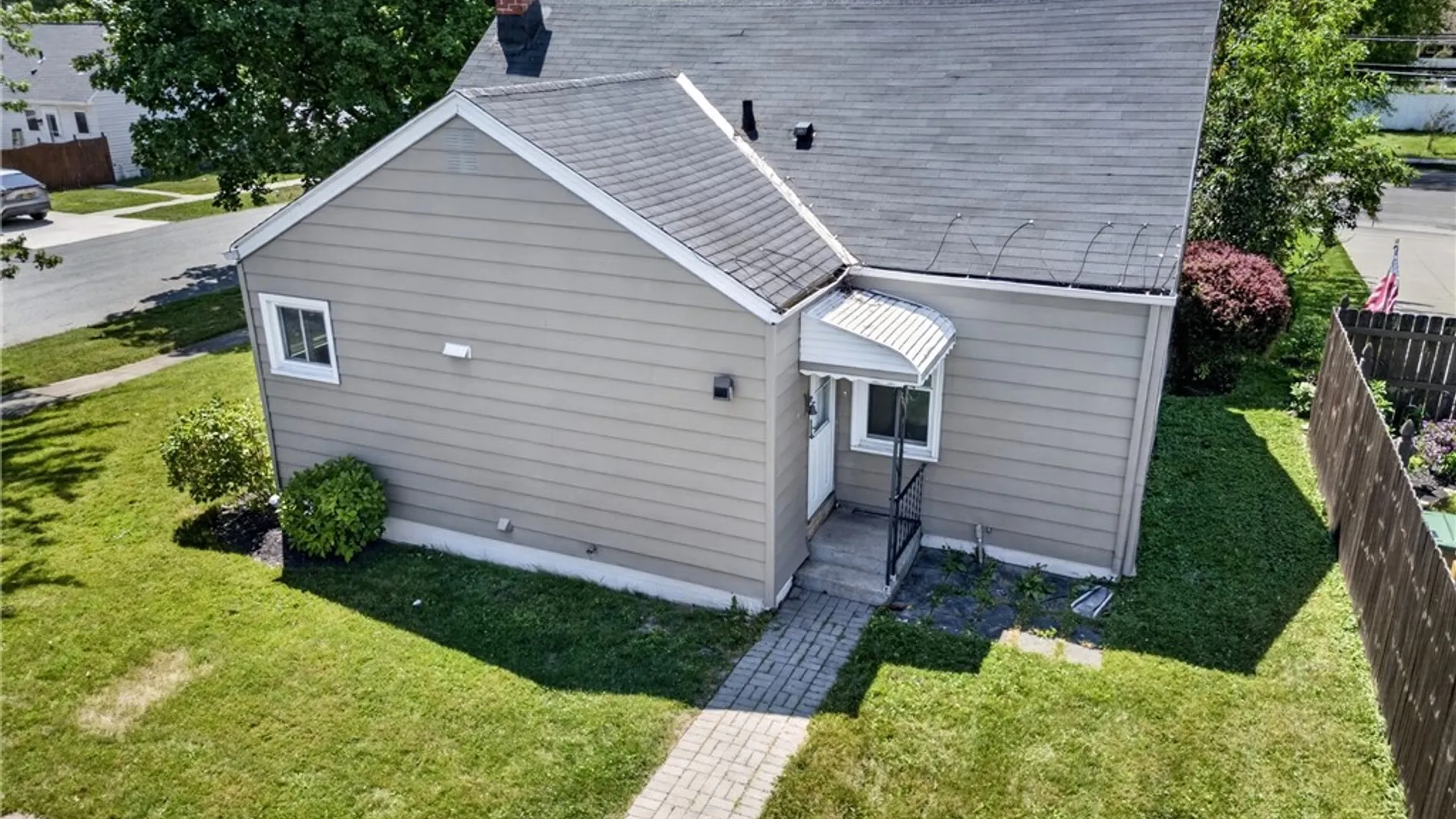 Property at 831 Beach Road, Cheektowaga, NY 14225 10