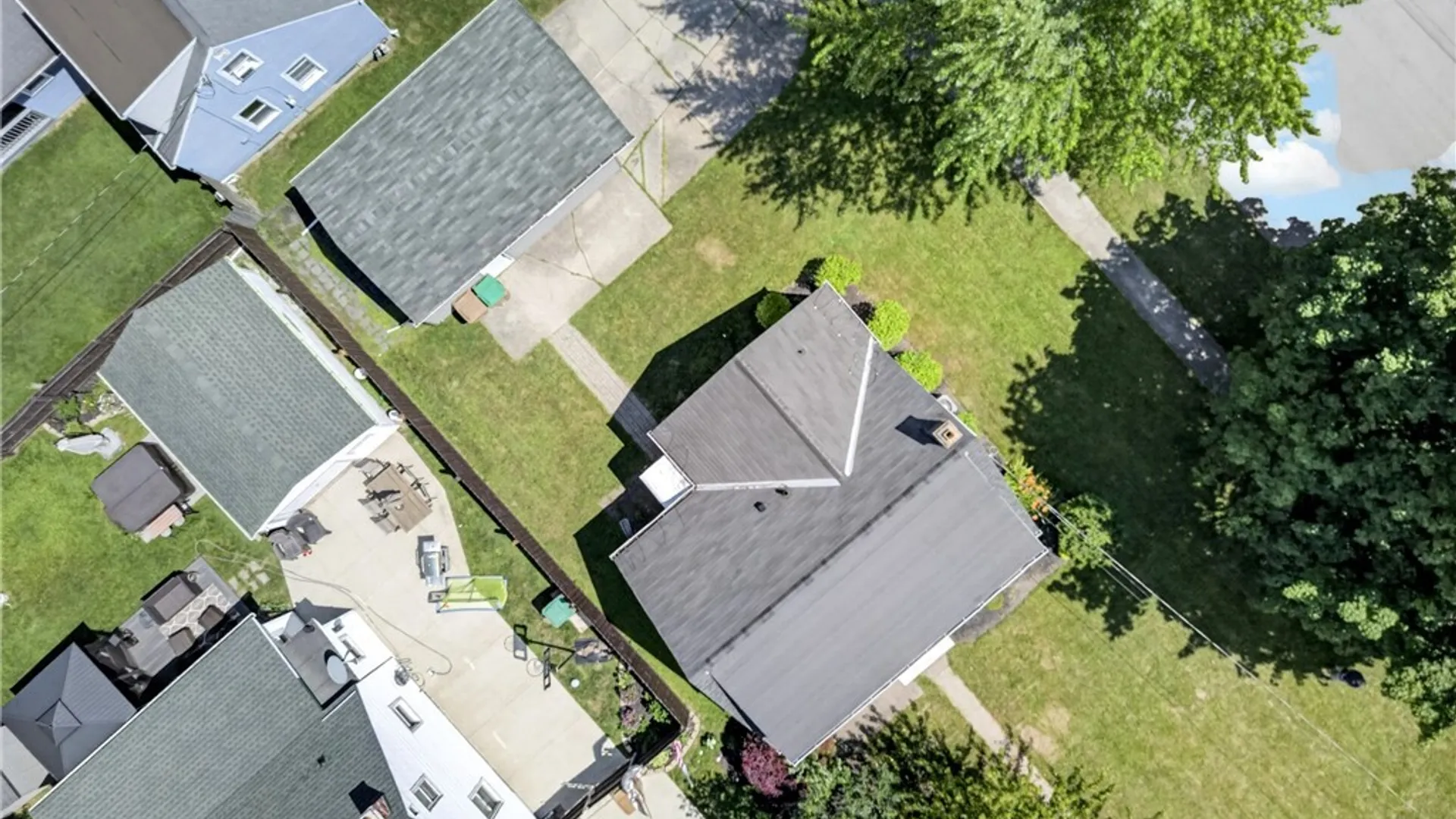 Property at 831 Beach Road, Cheektowaga, NY 14225 19