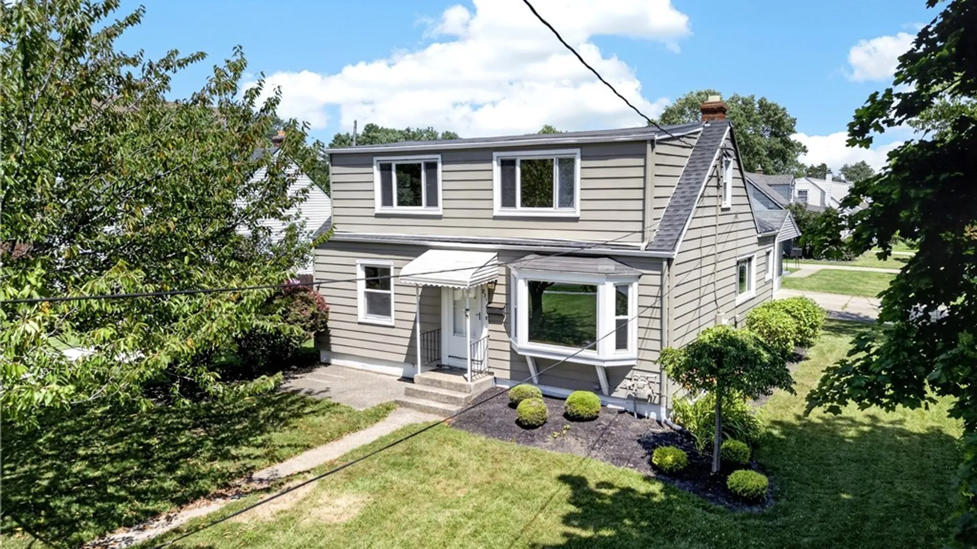 Property at 831 Beach Road, Cheektowaga, NY 14225 4