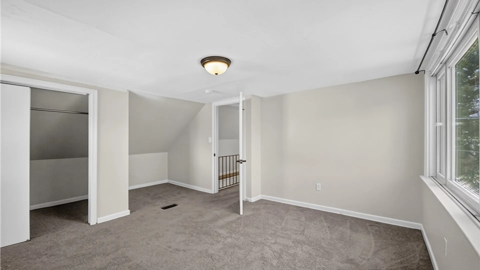 Property at 831 Beach Road, Cheektowaga, NY 14225 40
