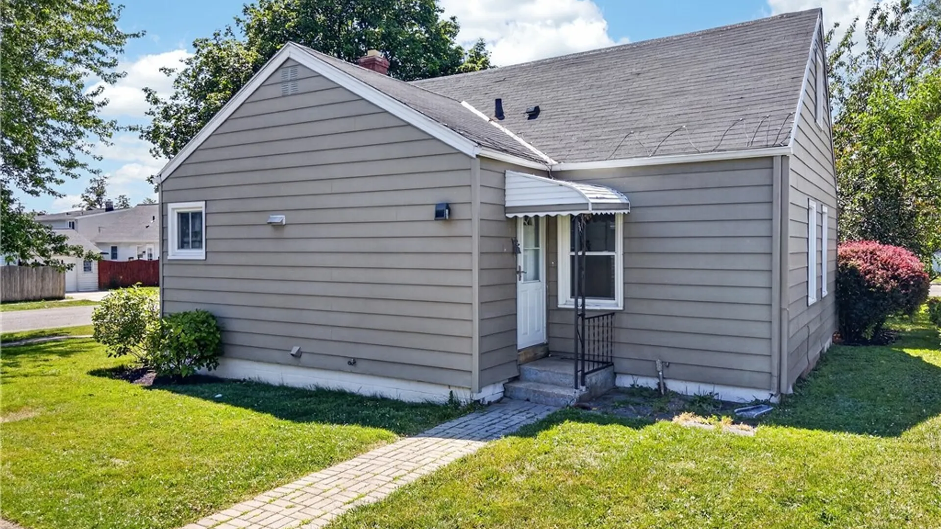 Property at 831 Beach Road, Cheektowaga, NY 14225 9