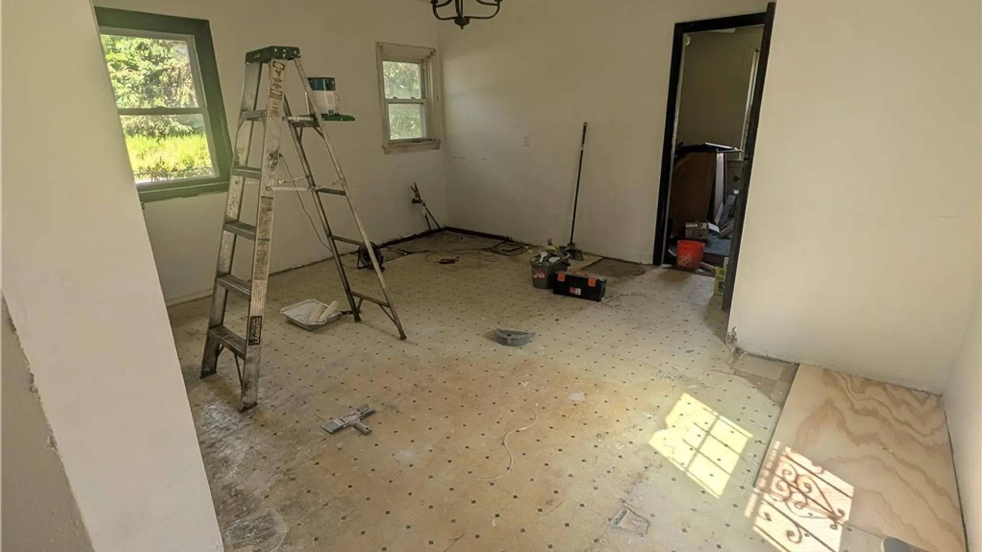 Property at 1304 Centre Avenue, Niagara Falls, NY 14305 10