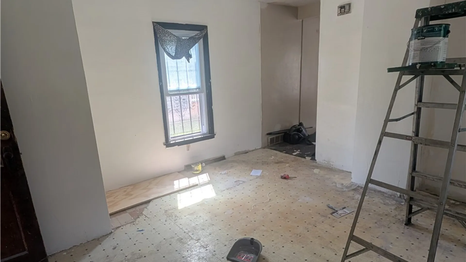 Property at 1304 Centre Avenue, Niagara Falls, NY 14305 12