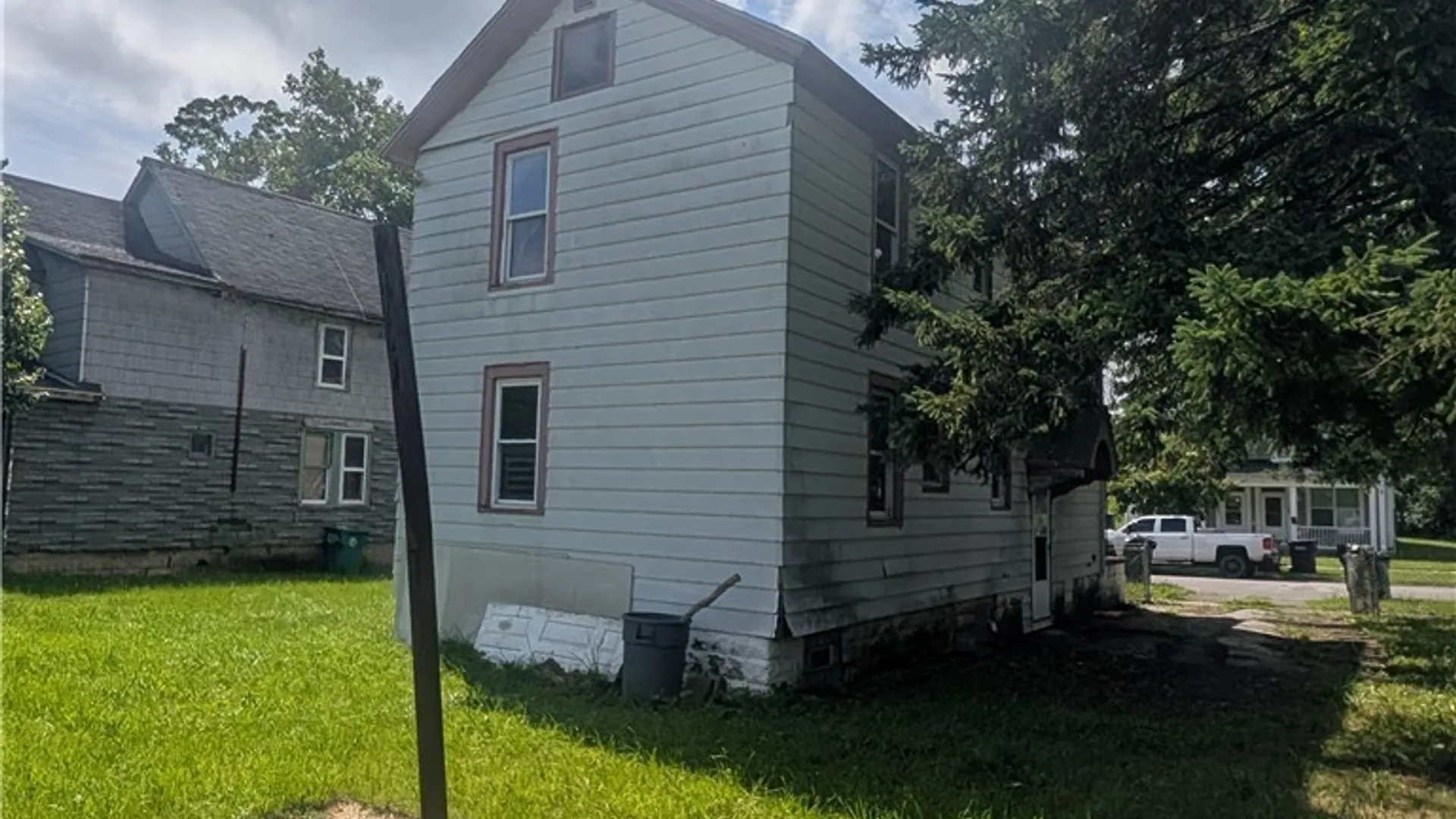 Property at 1304 Centre Avenue, Niagara Falls, NY 14305 4