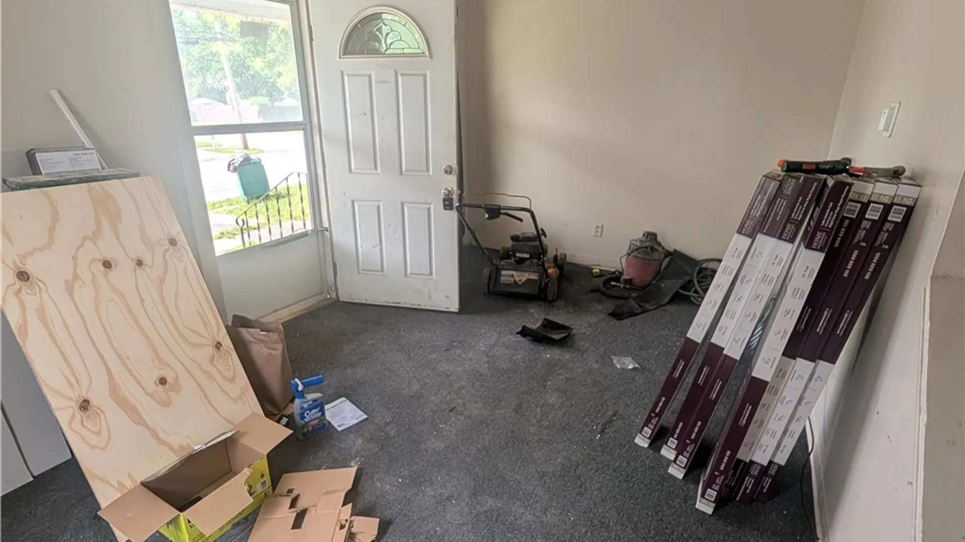 Property at 1304 Centre Avenue, Niagara Falls, NY 14305 9