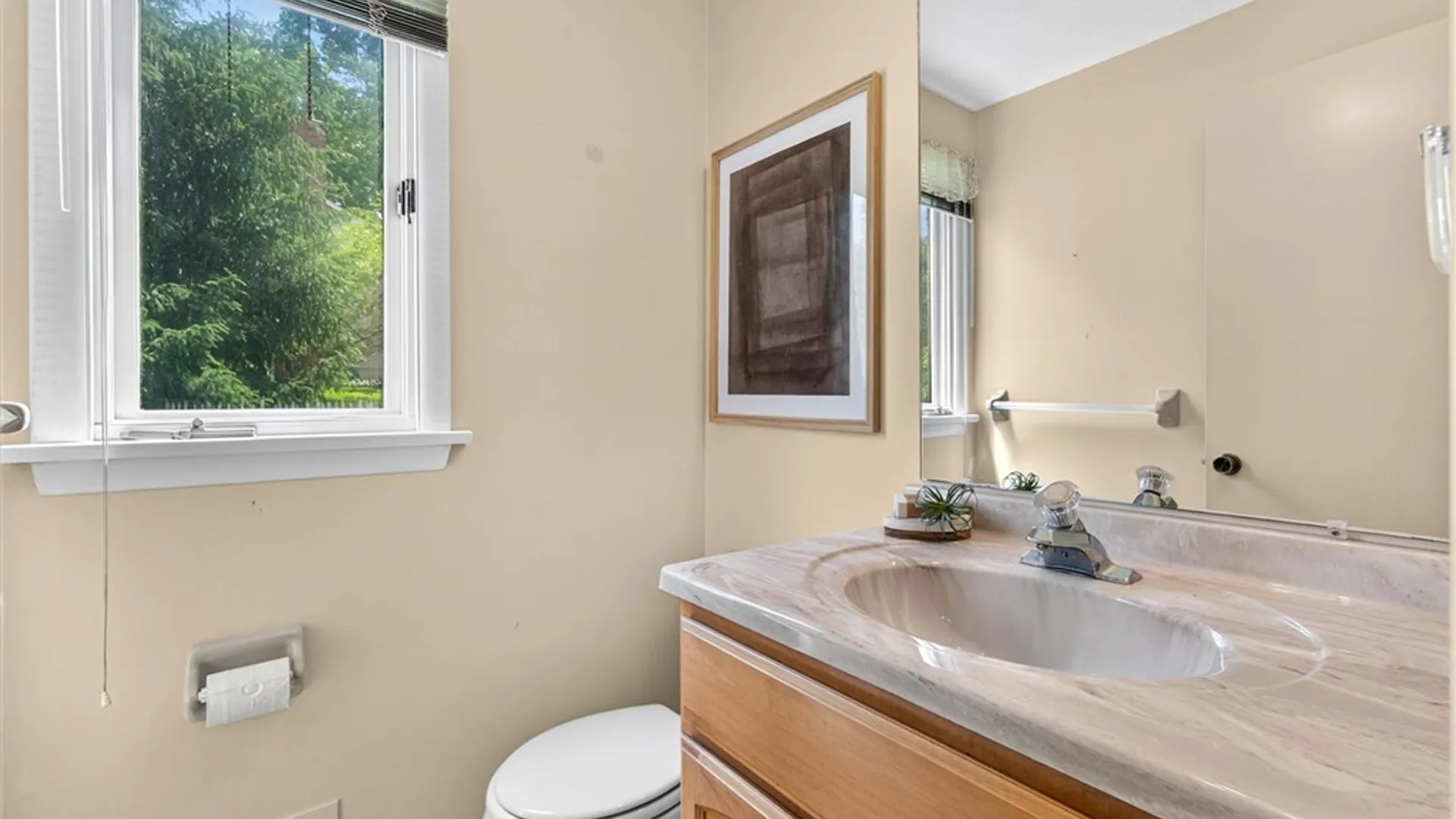 Property at 10 Burnley Rise, Perinton, NY 14534 19