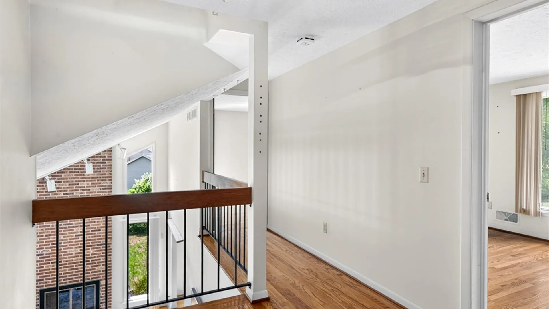 Property at 10 Burnley Rise, Perinton, NY 14534 23