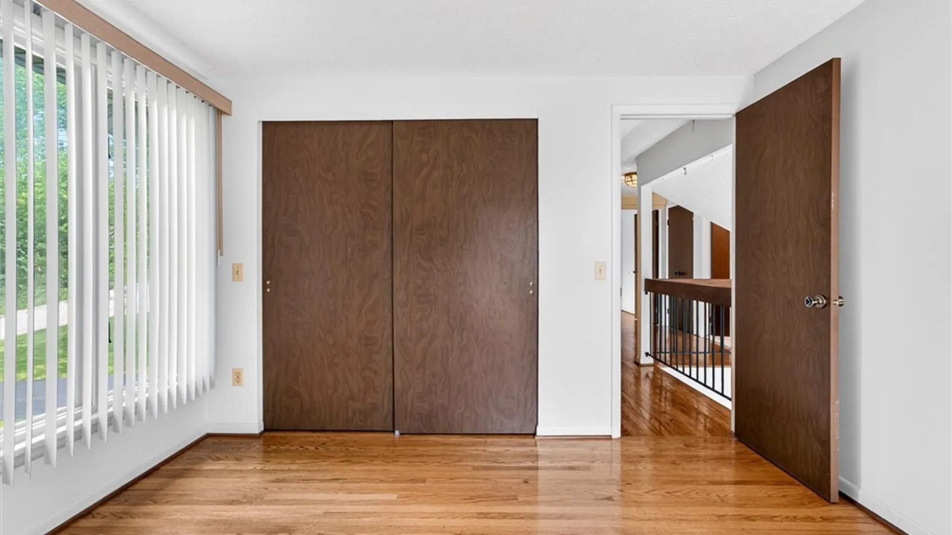 Property at 10 Burnley Rise, Perinton, NY 14534 36