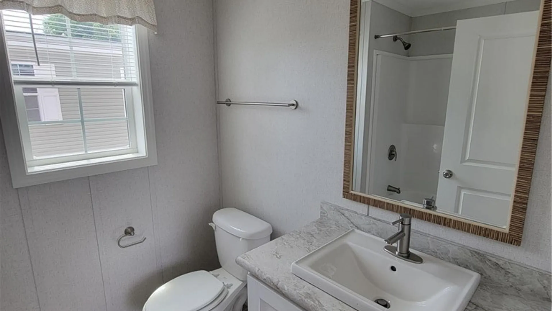 Property at 117 Oakleaf Drive, Brutus, NY 13166 23