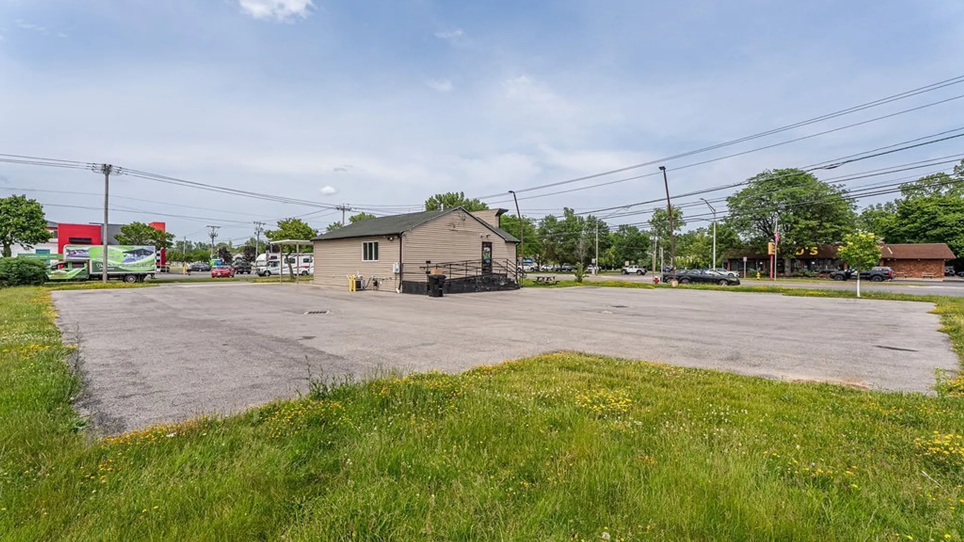 Property at 2354 Niagara Falls Boulevard, Tonawanda, NY 14150 4