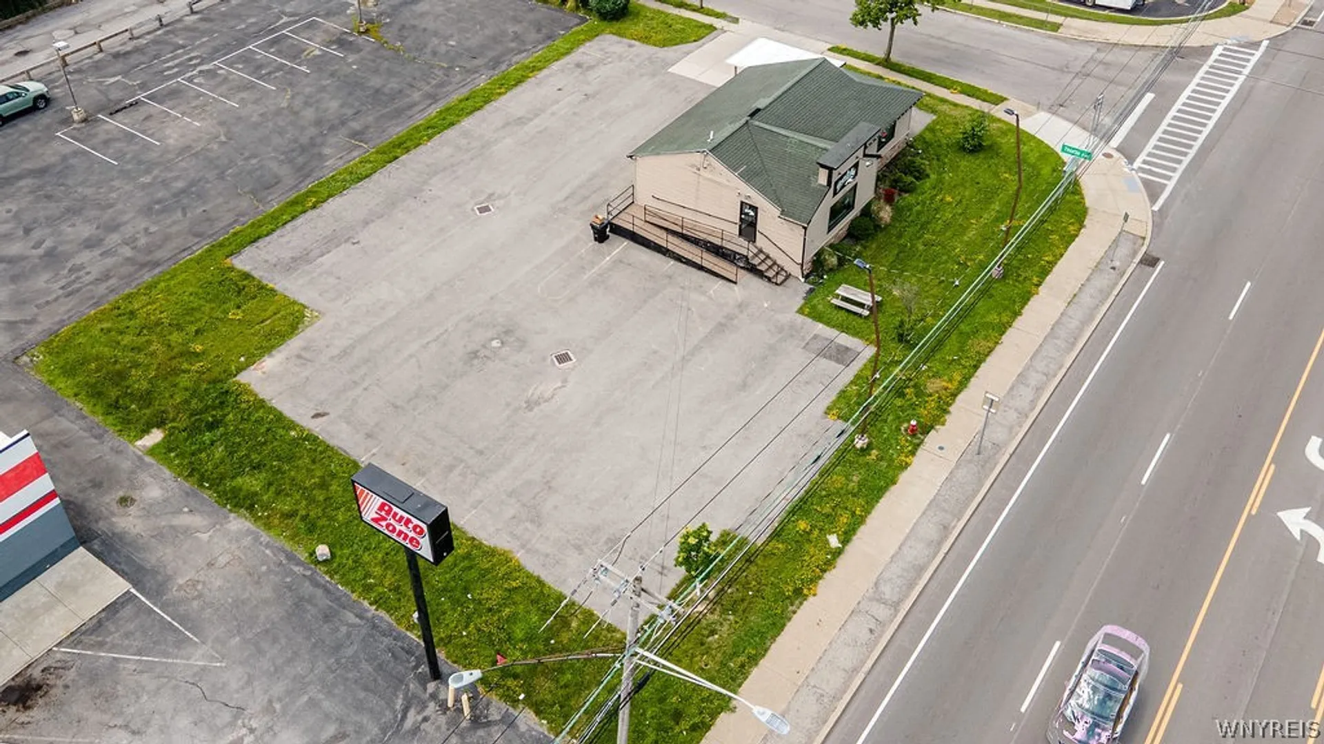 Property at 2354 Niagara Falls Boulevard, Tonawanda, NY 14150 5