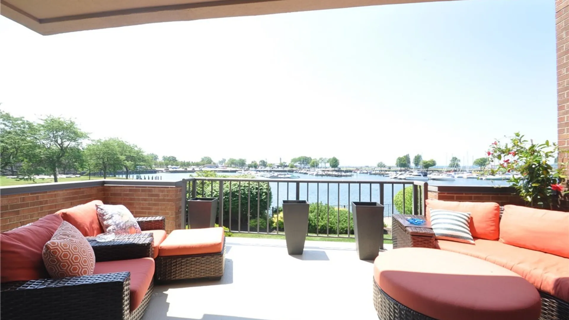 Property at 40 Waterfront Circle, Buffalo, NY 14202 10