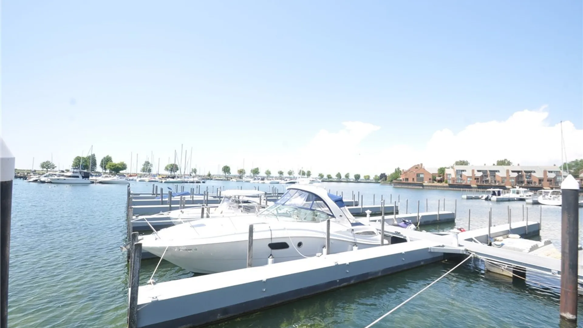 Property at 40 Waterfront Circle, Buffalo, NY 14202 36