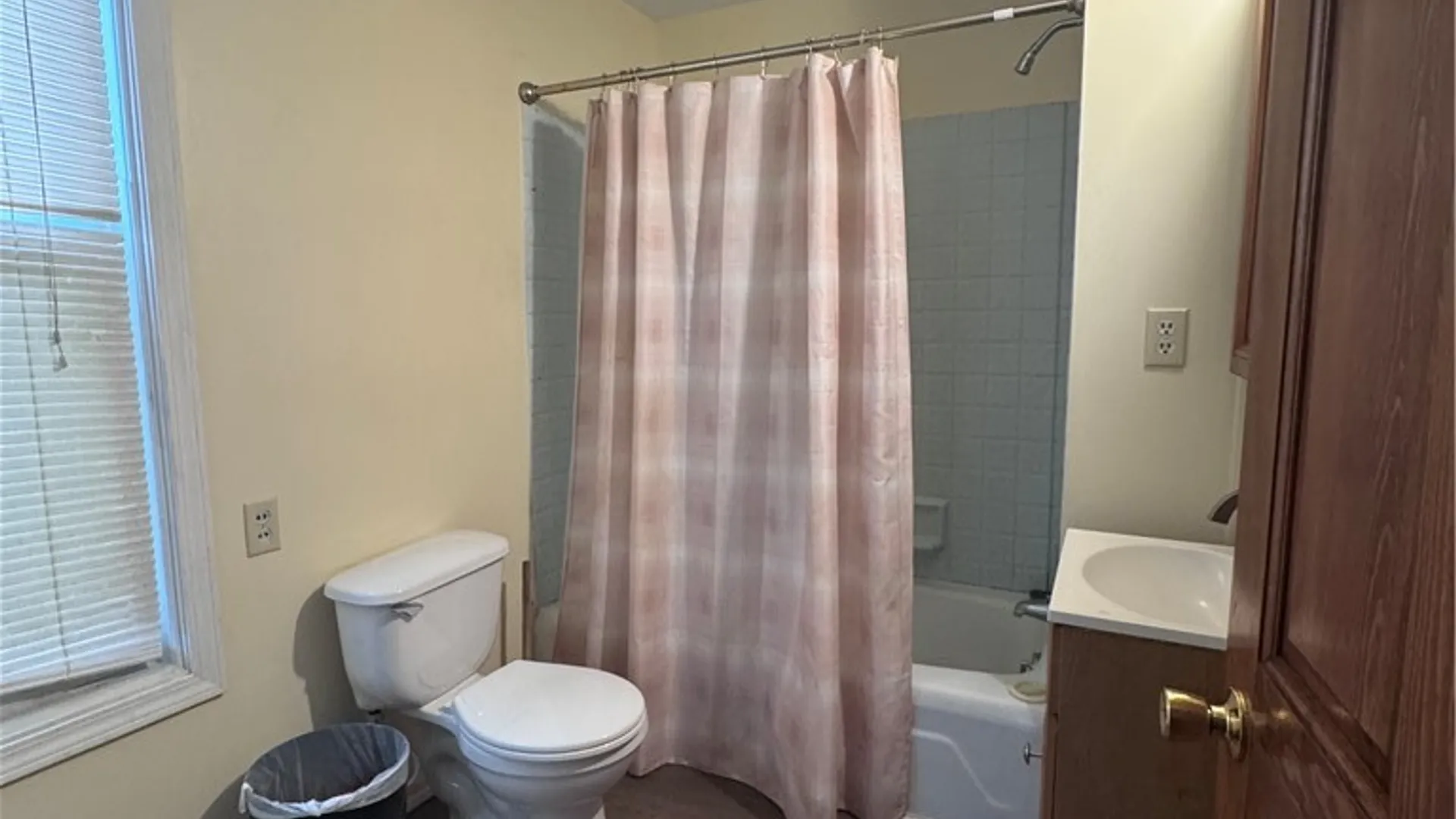 Property at 726 N James Street, Rome, NY 13440 8
