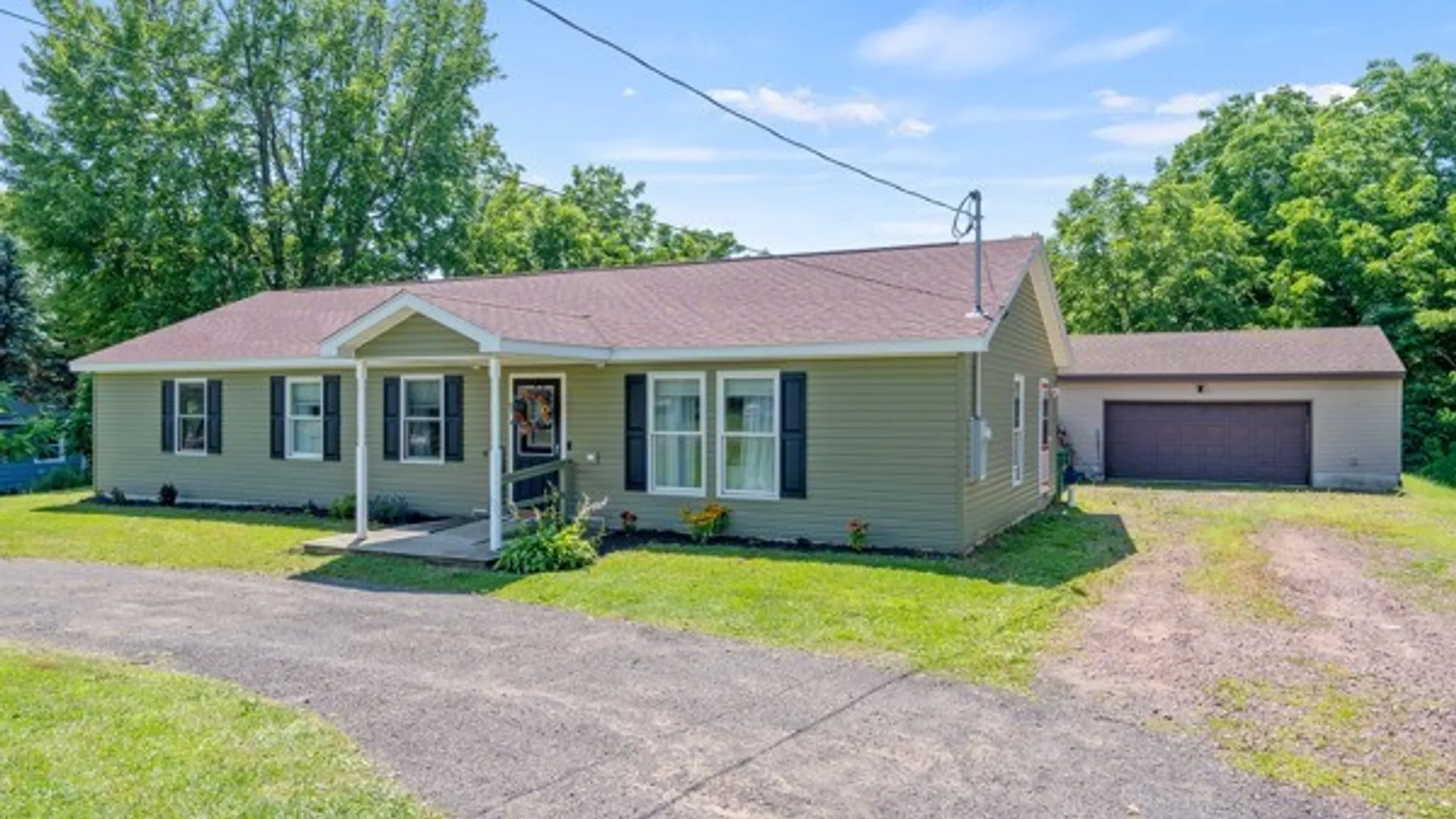 Property at 31 Franklin Avenue, Oswego, NY 13126 2