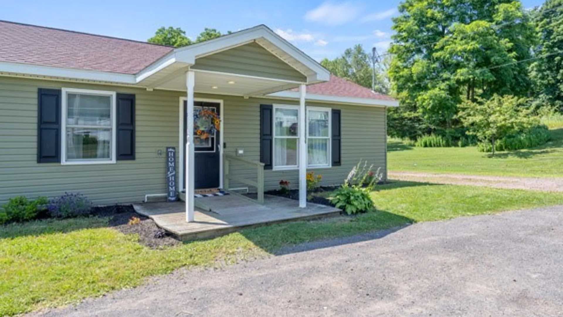 Property at 31 Franklin Avenue, Oswego, NY 13126 3
