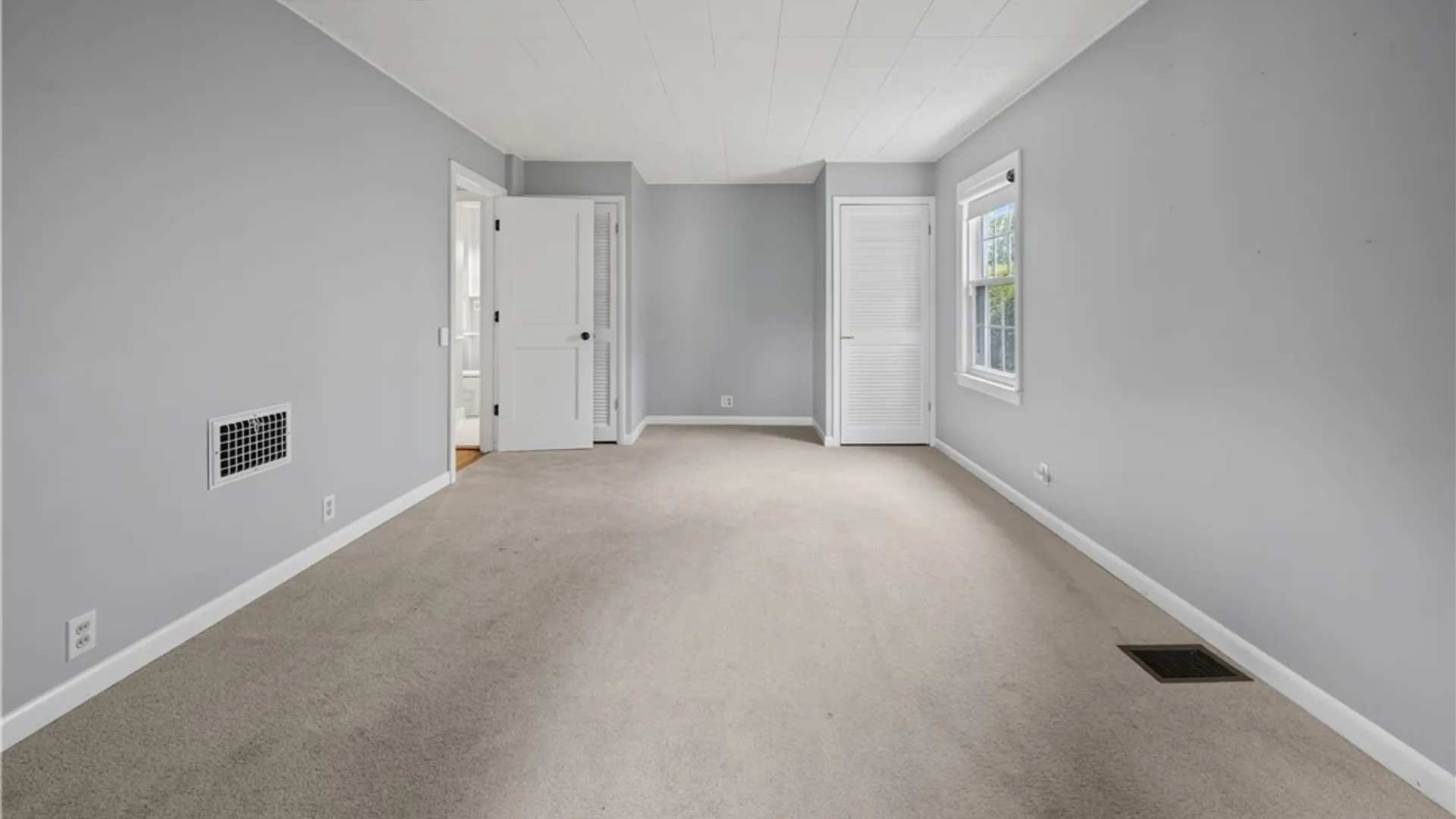 Property at 103 Pelham Road, DeWitt, NY 13214 16