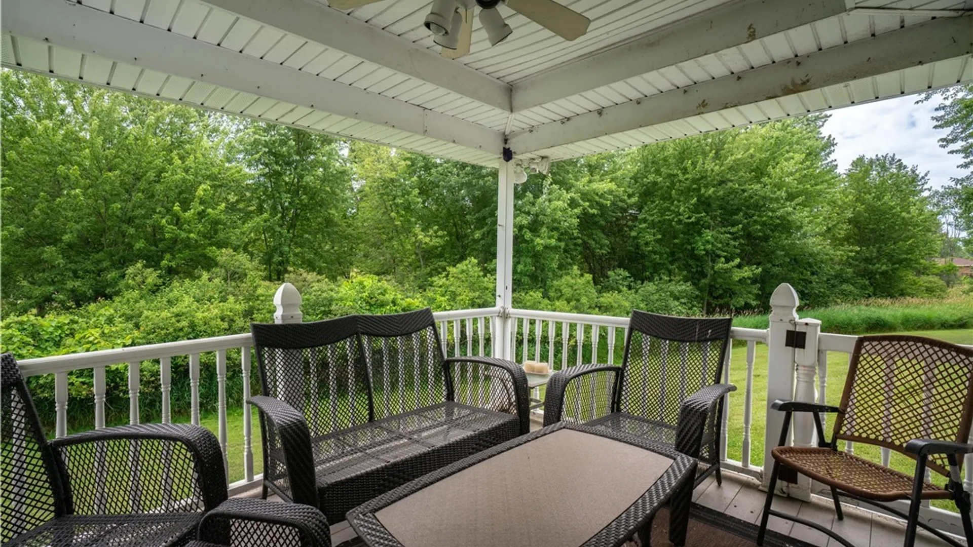 Property at 25 Elmsford Drive, West Seneca, NY 14224 11