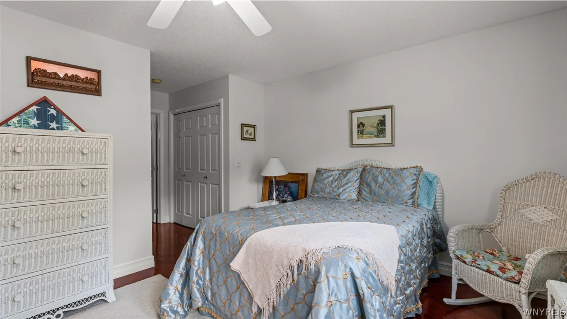 Property at 25 Elmsford Drive, West Seneca, NY 14224 26