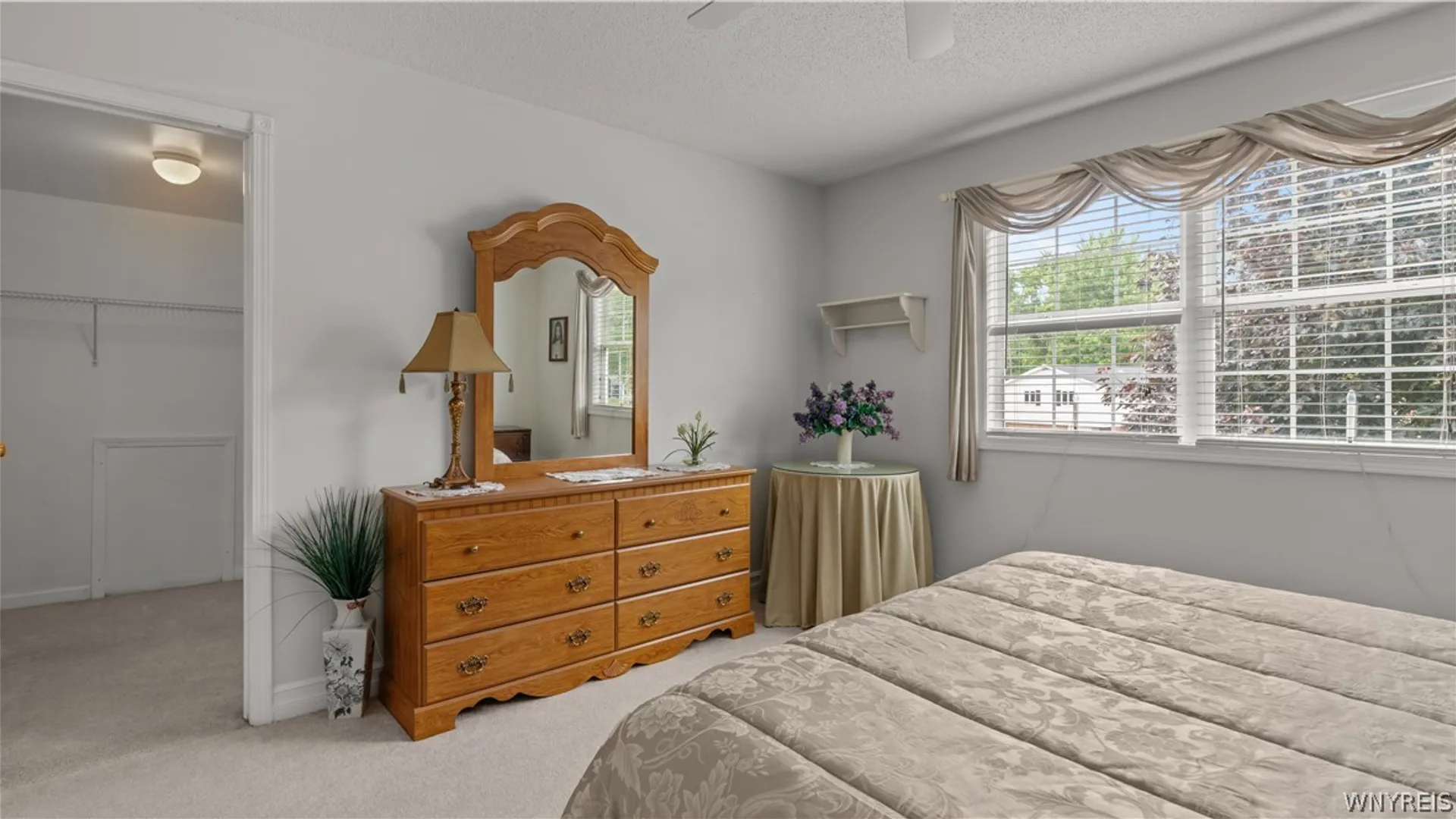 Property at 25 Elmsford Drive, West Seneca, NY 14224 33