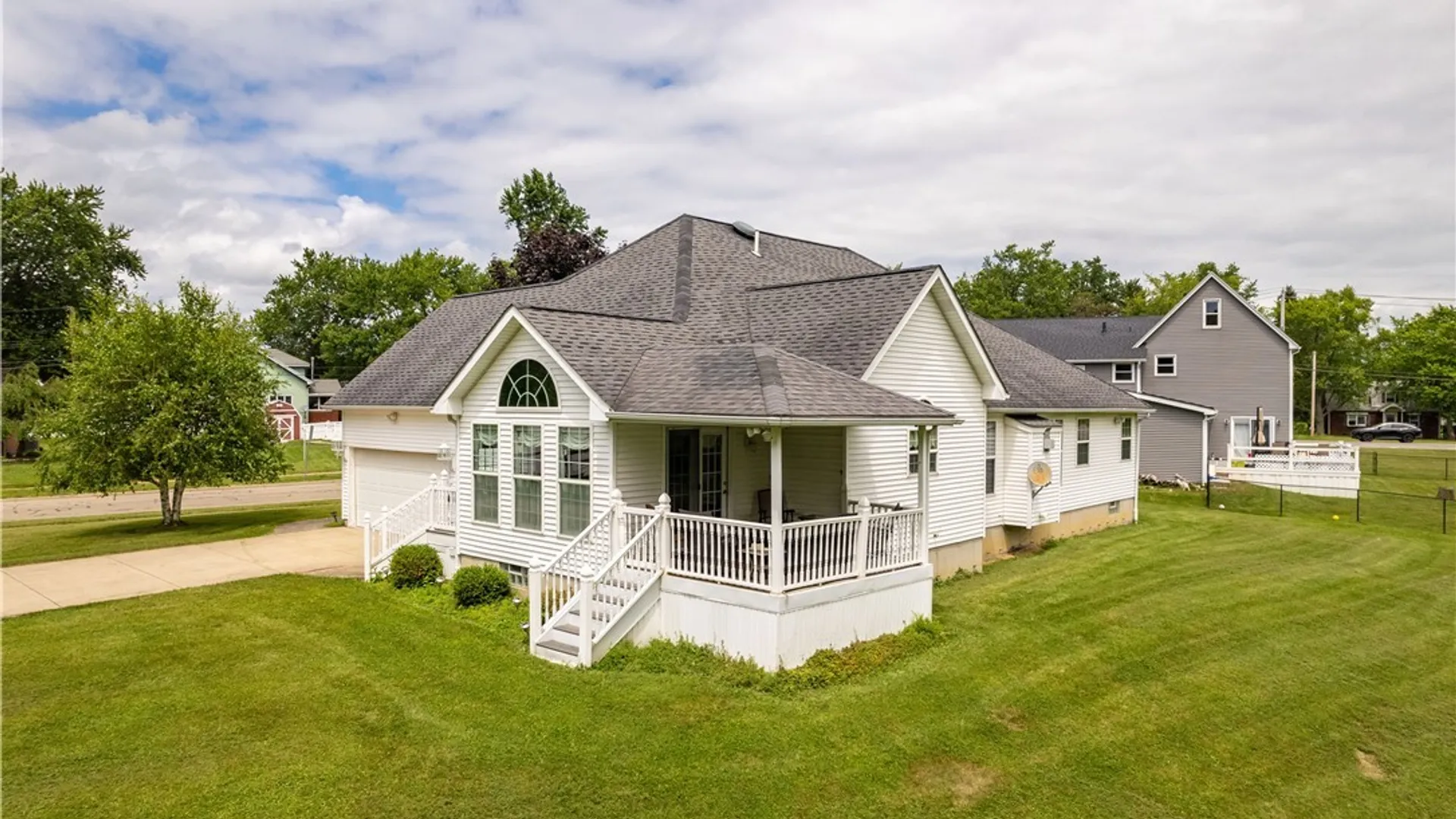 Property at 25 Elmsford Drive, West Seneca, NY 14224 38