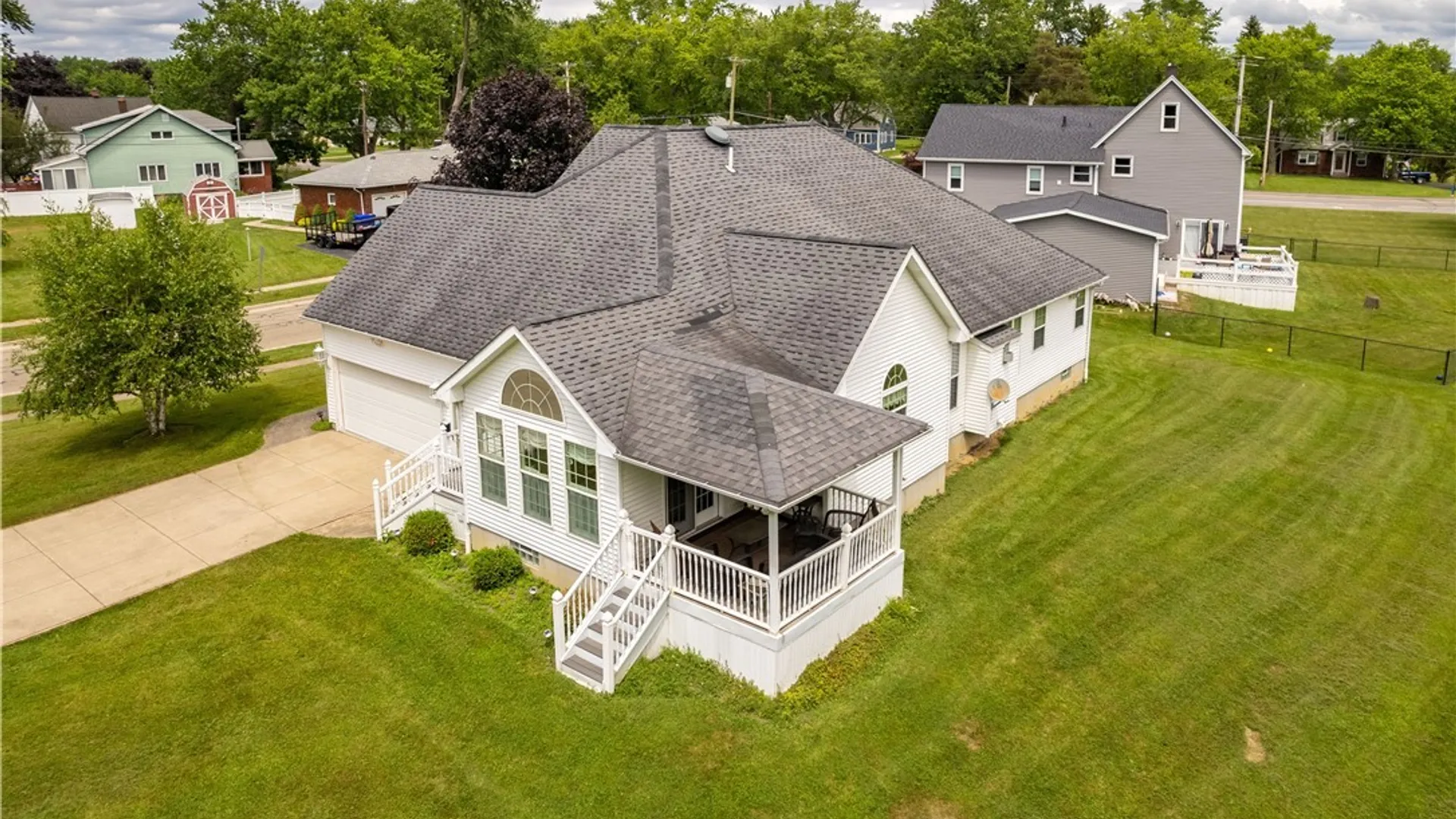 Property at 25 Elmsford Drive, West Seneca, NY 14224 39