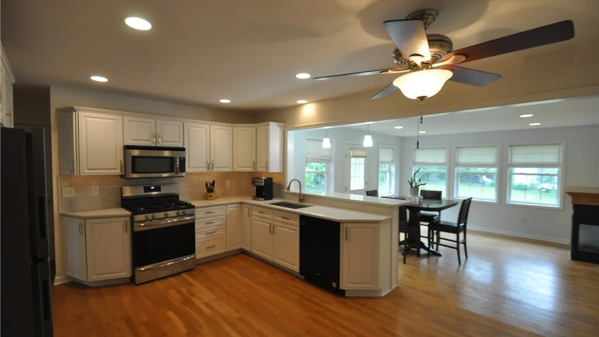 Property at 58 Ivyhurst Road, Amherst, NY 14226 9