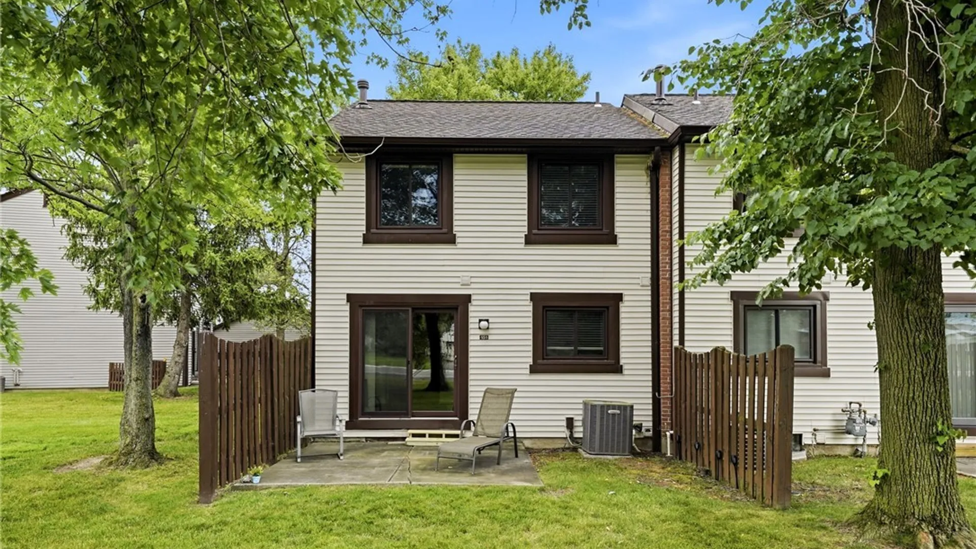 Property at 151 Charlesgate Circle, Amherst, NY 14051 24