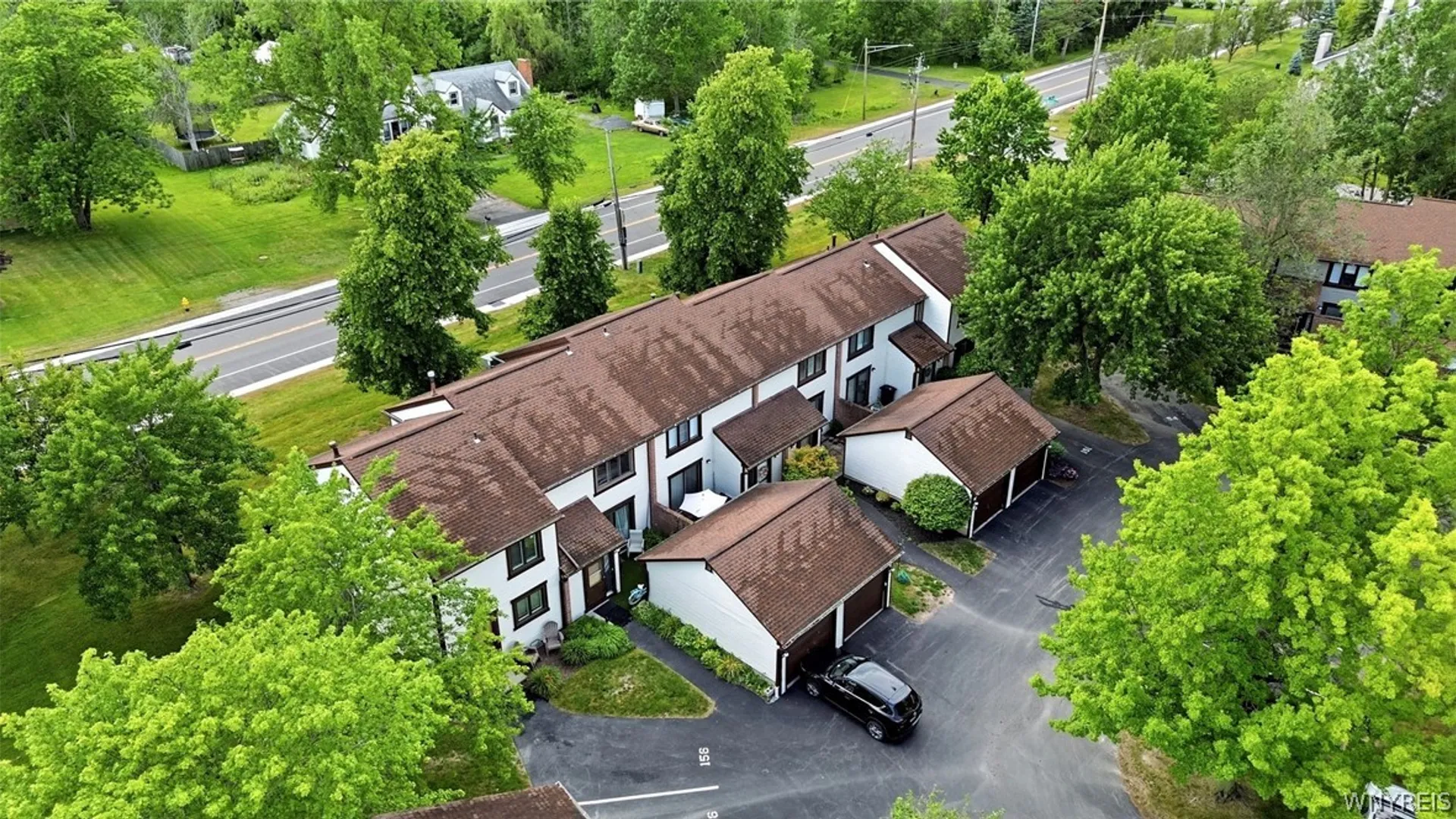 Property at 151 Charlesgate Circle, Amherst, NY 14051 25