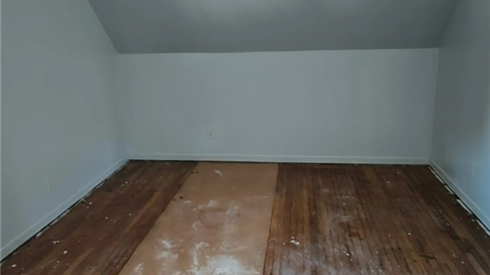 Property at 135 Schiller St, Buffalo, NY 14206 17