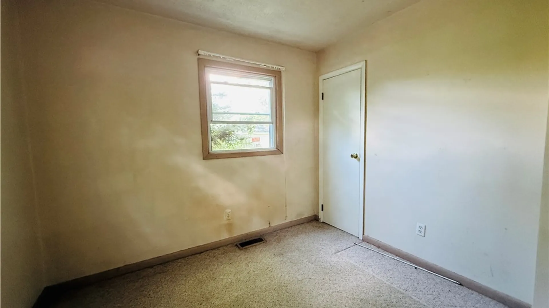 Property at 5 Woodcrest Drive, Cortland, NY 13045 22