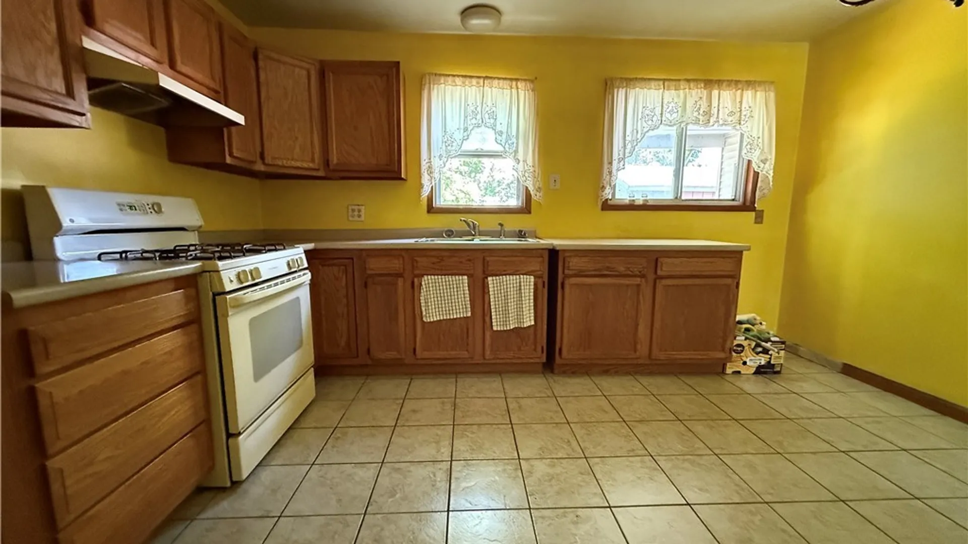 Property at 5 Woodcrest Drive, Cortland, NY 13045 8