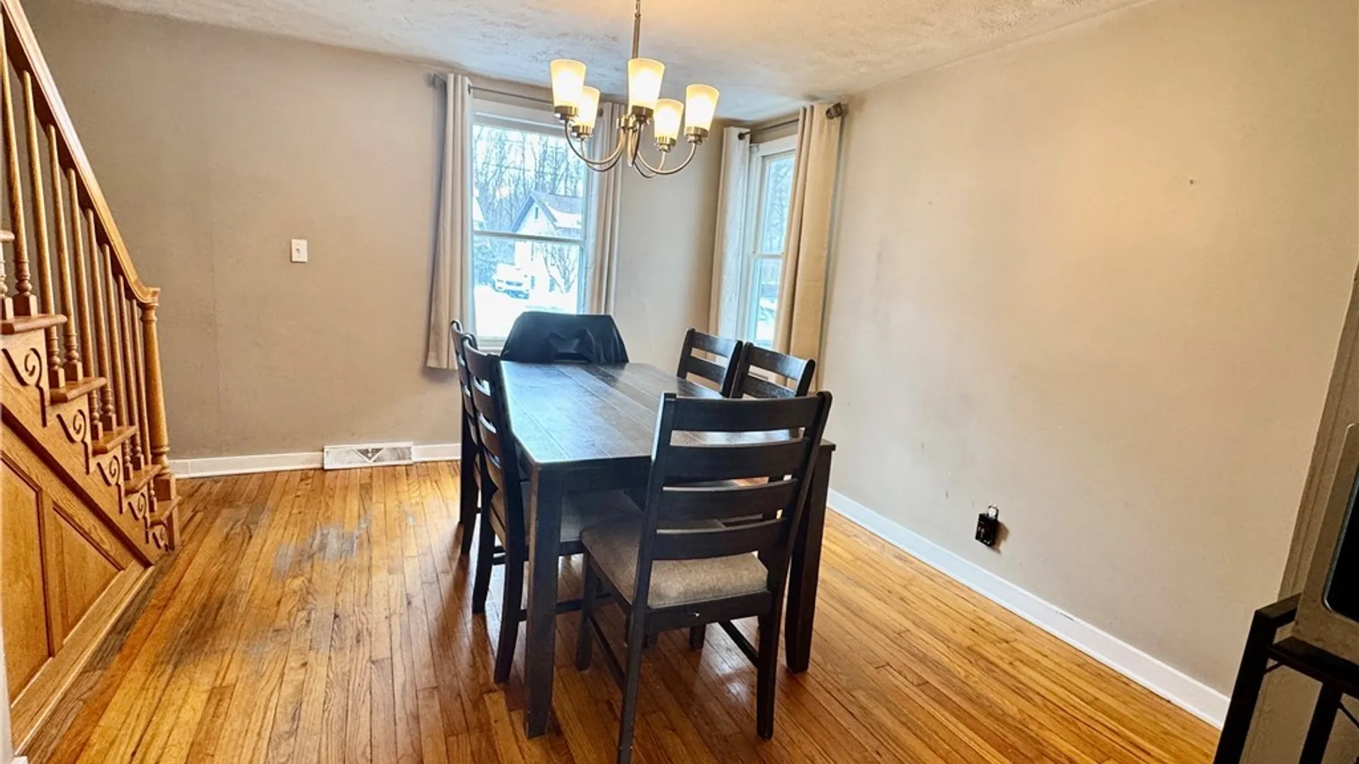 Property at 15 Woodlawn Avenue, Utica, NY 13501 9