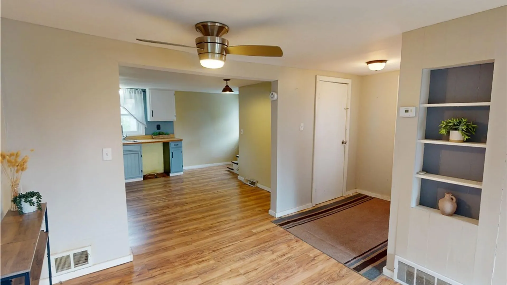 Property at 26 Vernon St, Royalton, NY 14105 7