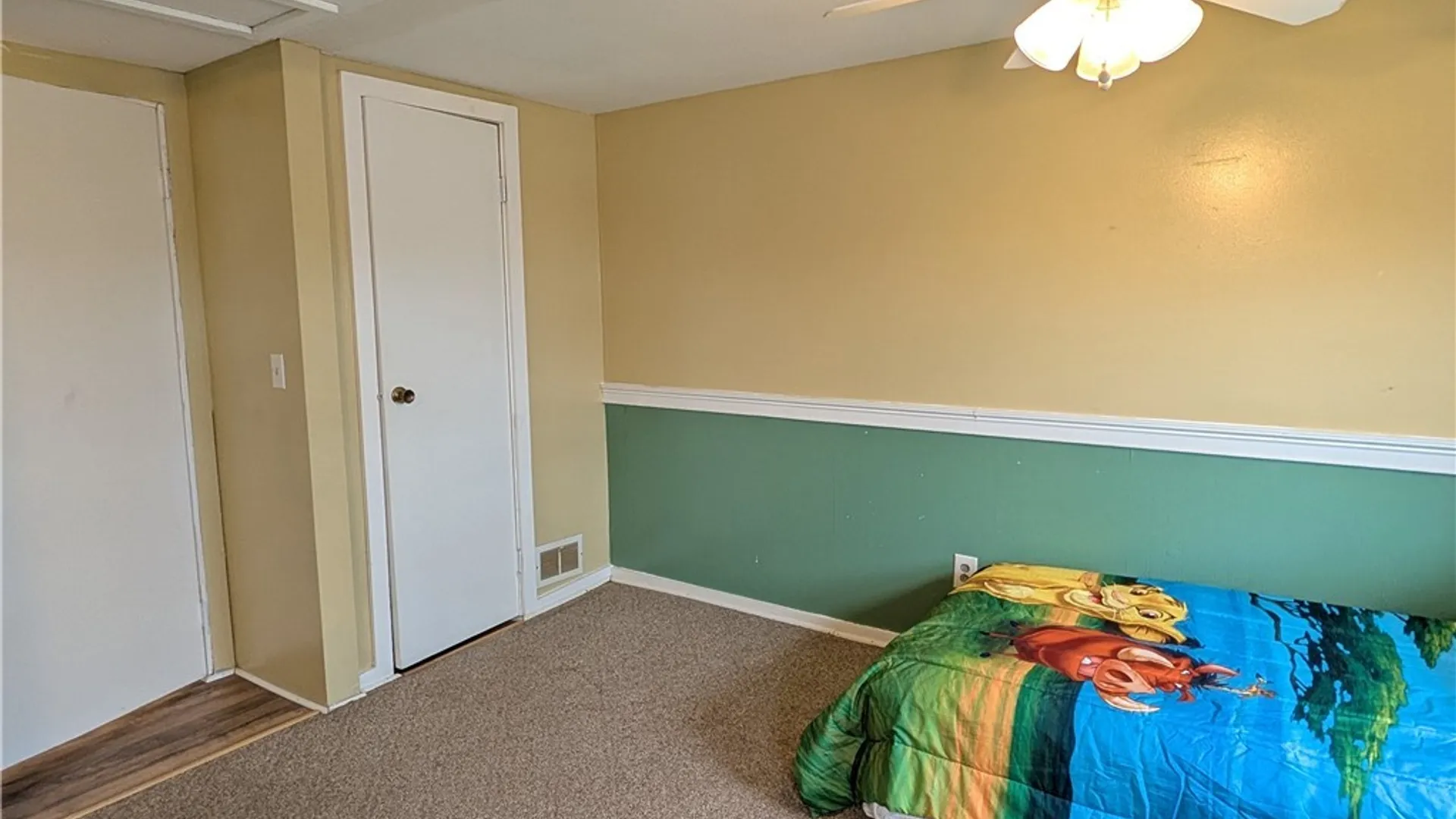 Property at 26 Vernon St, Royalton, NY 14105 20