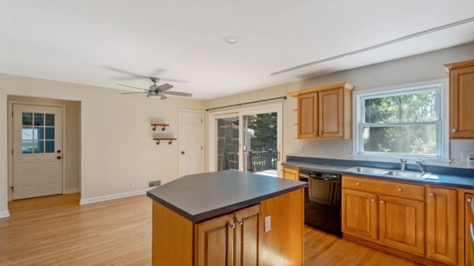 Property at 25 Franklin Avenue, Oswego, NY 13126 10