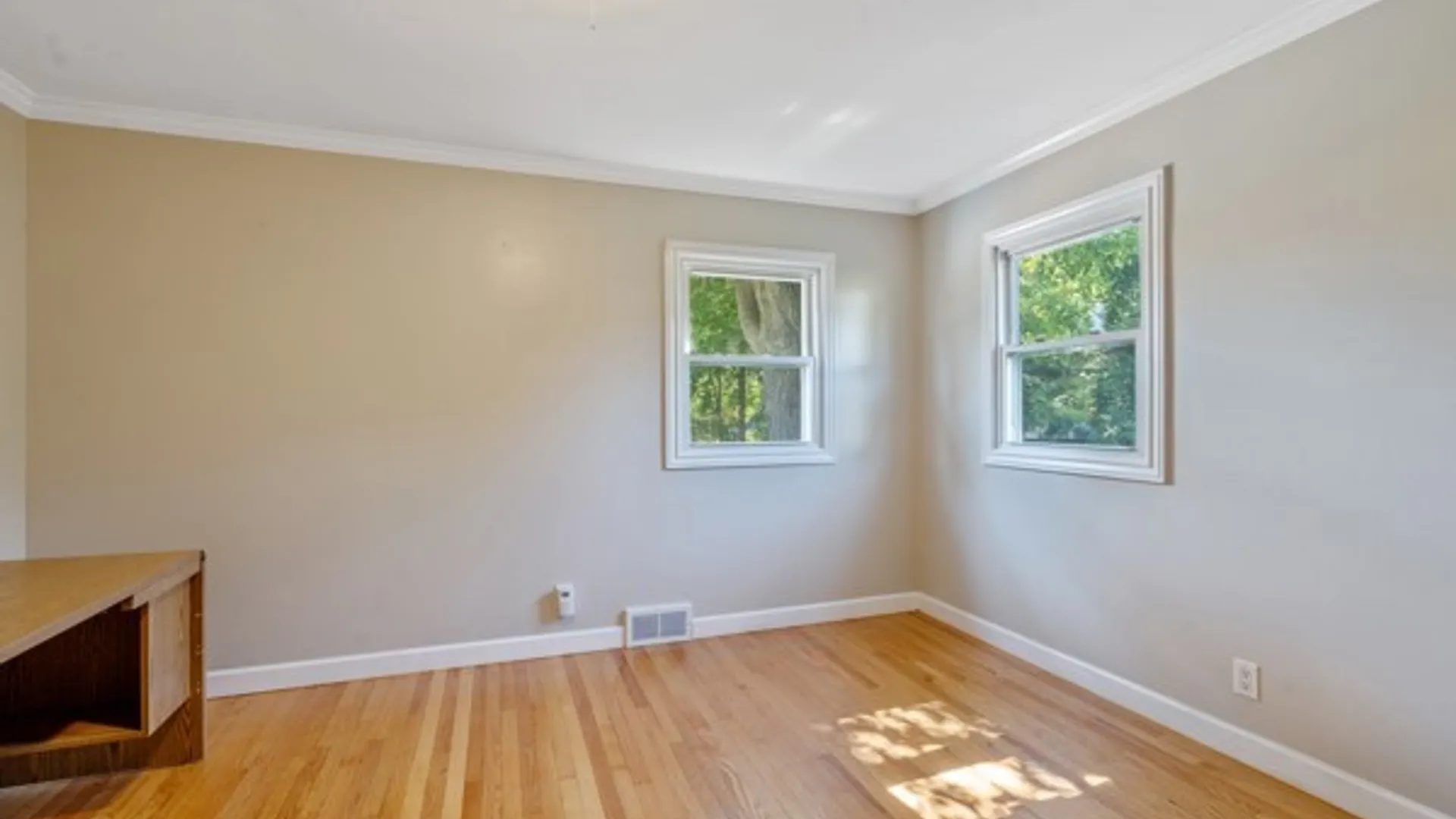 Property at 25 Franklin Avenue, Oswego, NY 13126 16