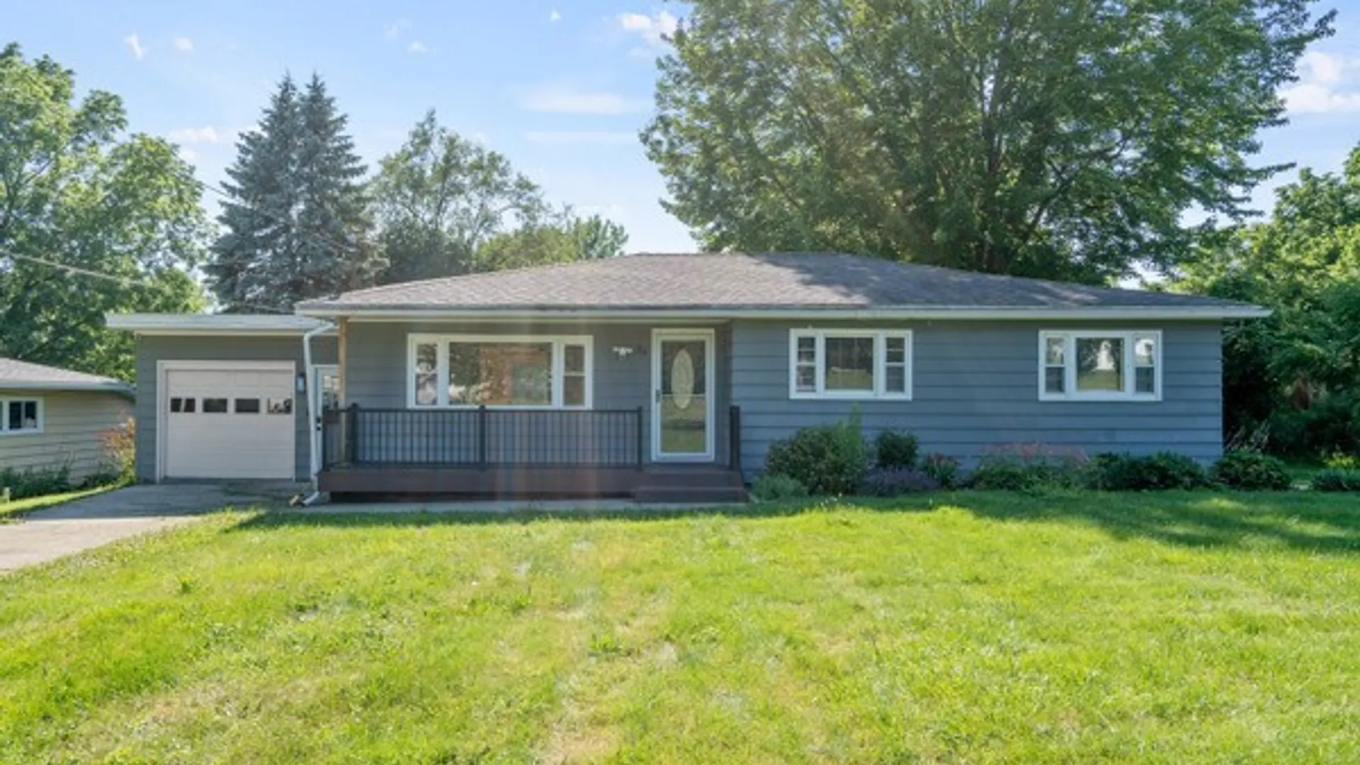 Property at 25 Franklin Avenue, Oswego, NY 13126 3
