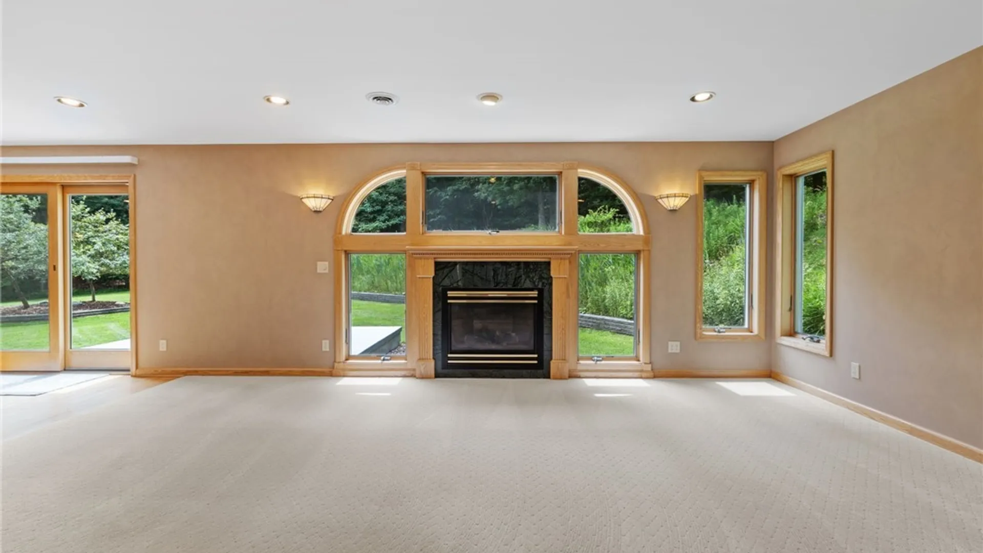 Property at 1103 Rail Fence Road, Camillus, NY 13031 25