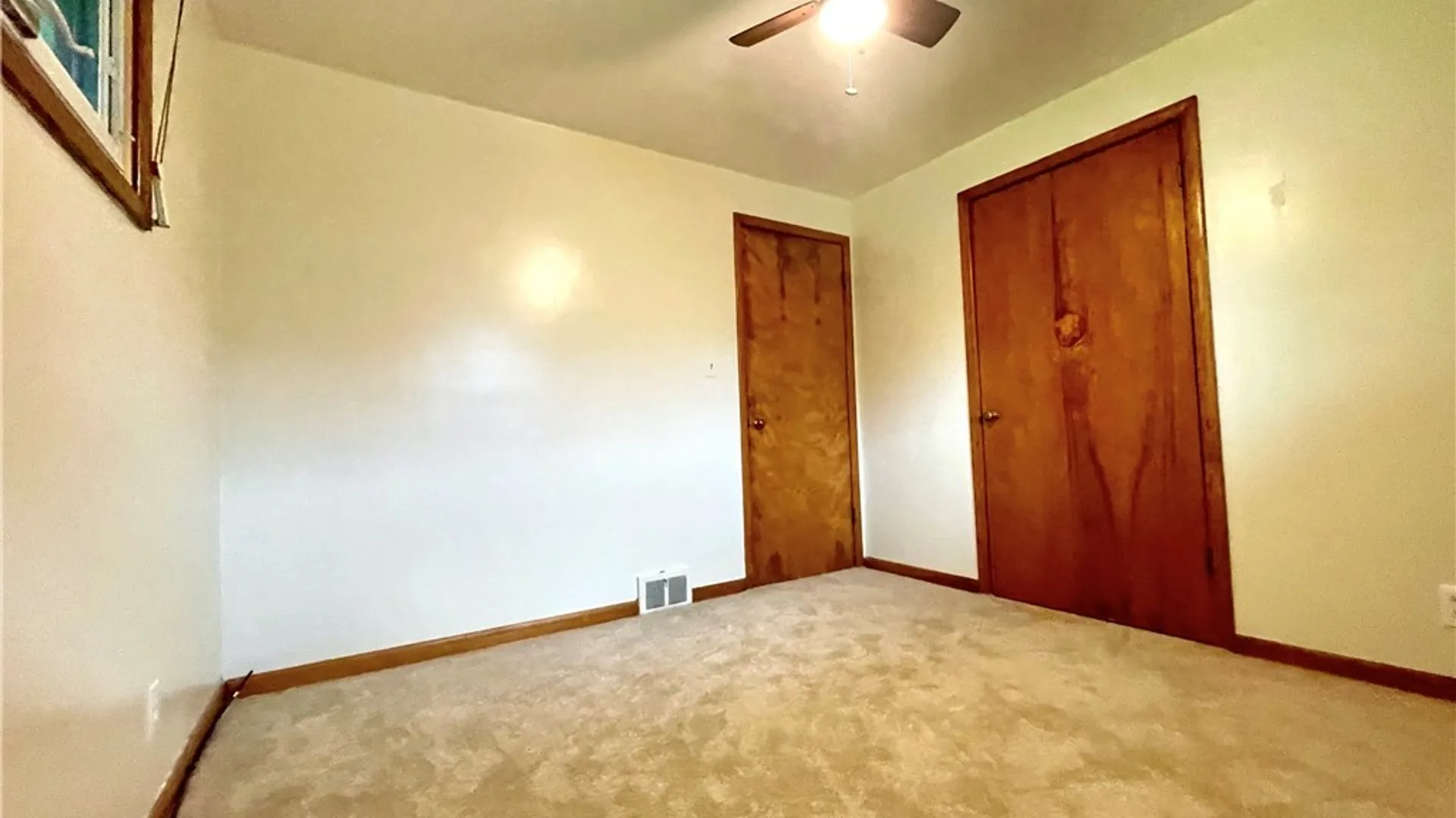 Property at 1054 Woodstock Avenue, Tonawanda, NY 14150 14