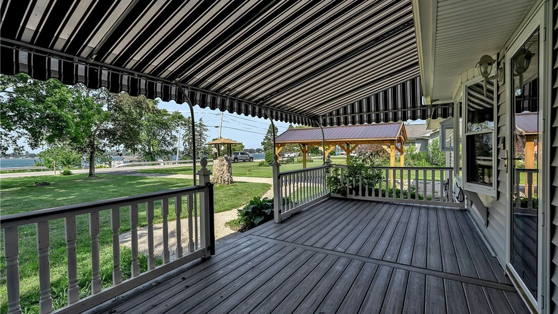 Property at 4564 E River Road, Grand Island, NY 14072 10