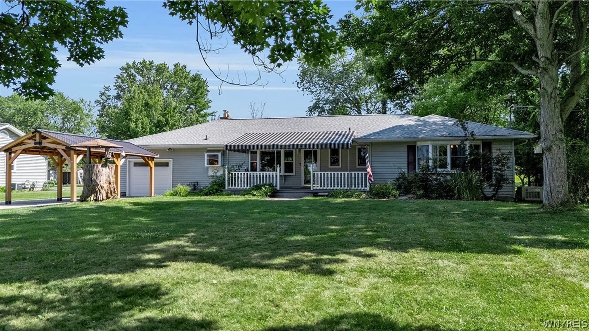 Property at 4564 E River Road, Grand Island, NY 14072 3