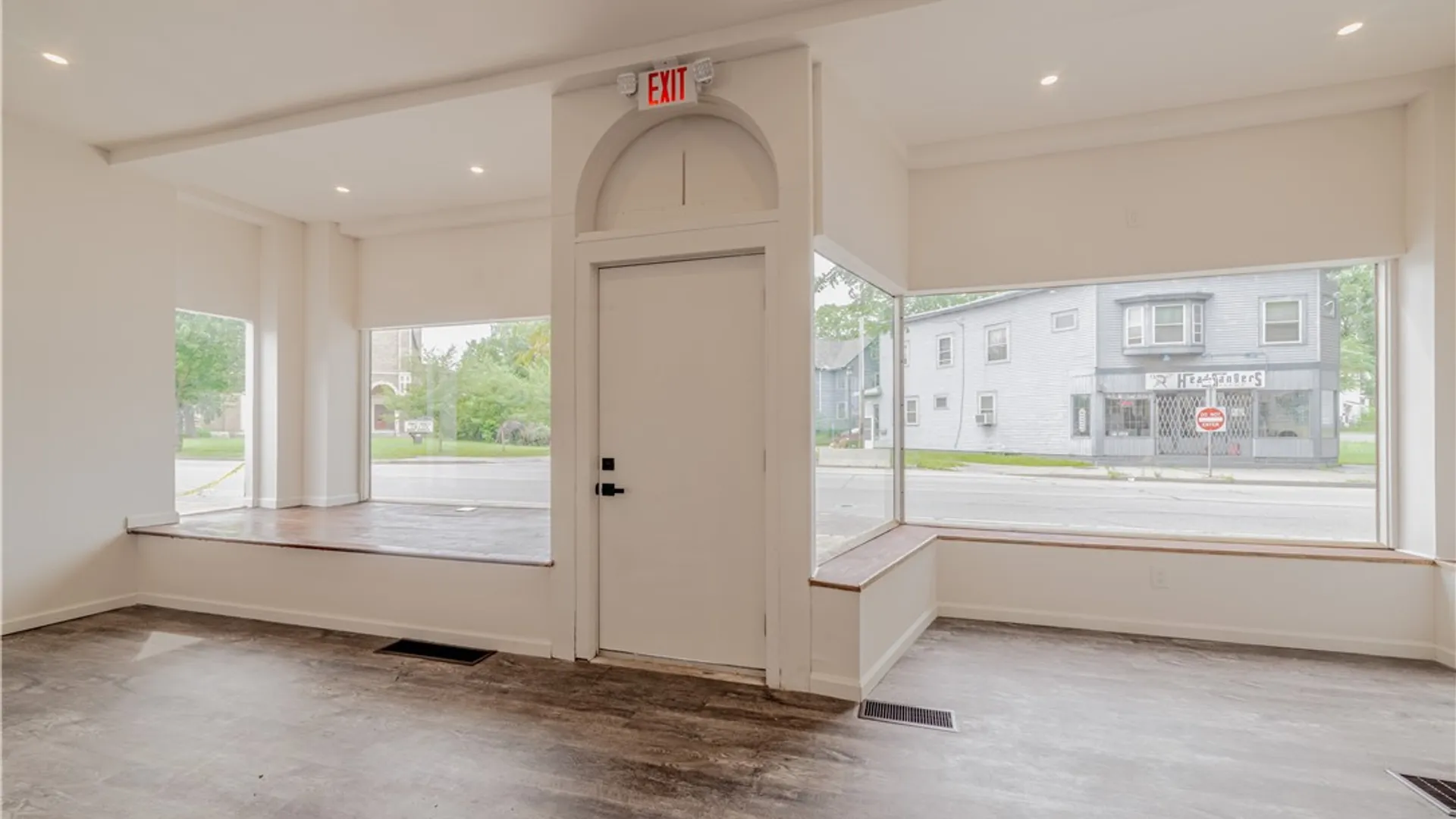 Property at 954 Portland Avenue, Rochester, NY 14621 4