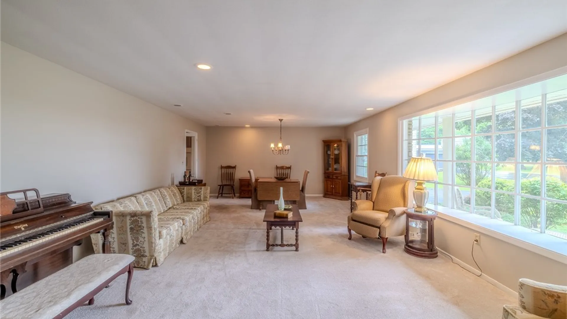 Property at 100 Highridge Drive, Syracuse, NY 13215 5