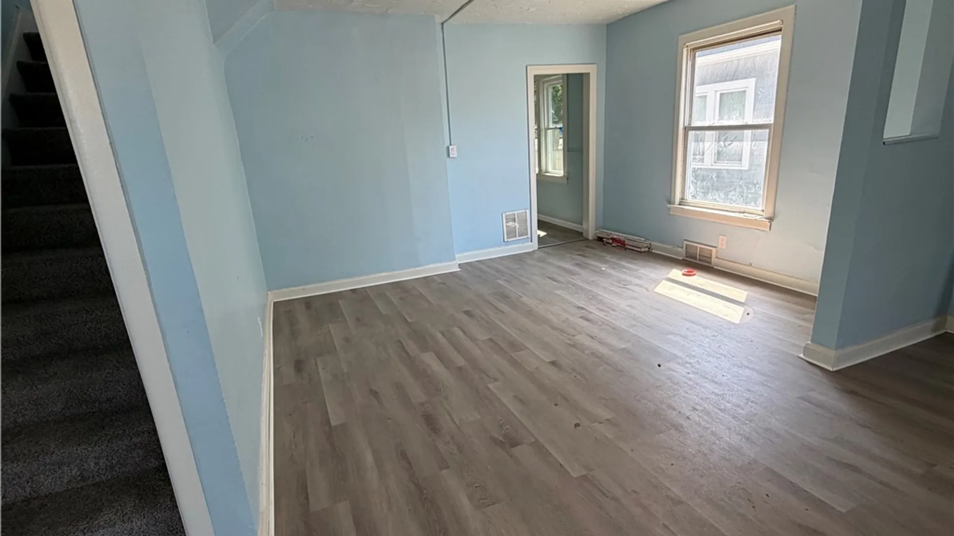 Property at 2435 Ontario Avenue, Niagara Falls, NY 14305 11