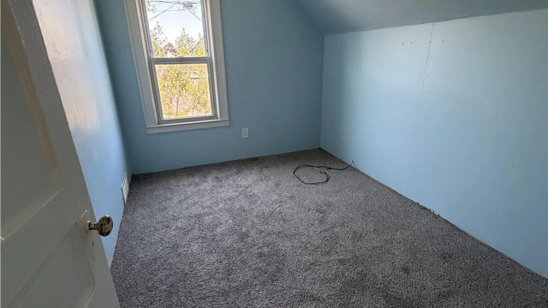 Property at 2435 Ontario Avenue, Niagara Falls, NY 14305 13