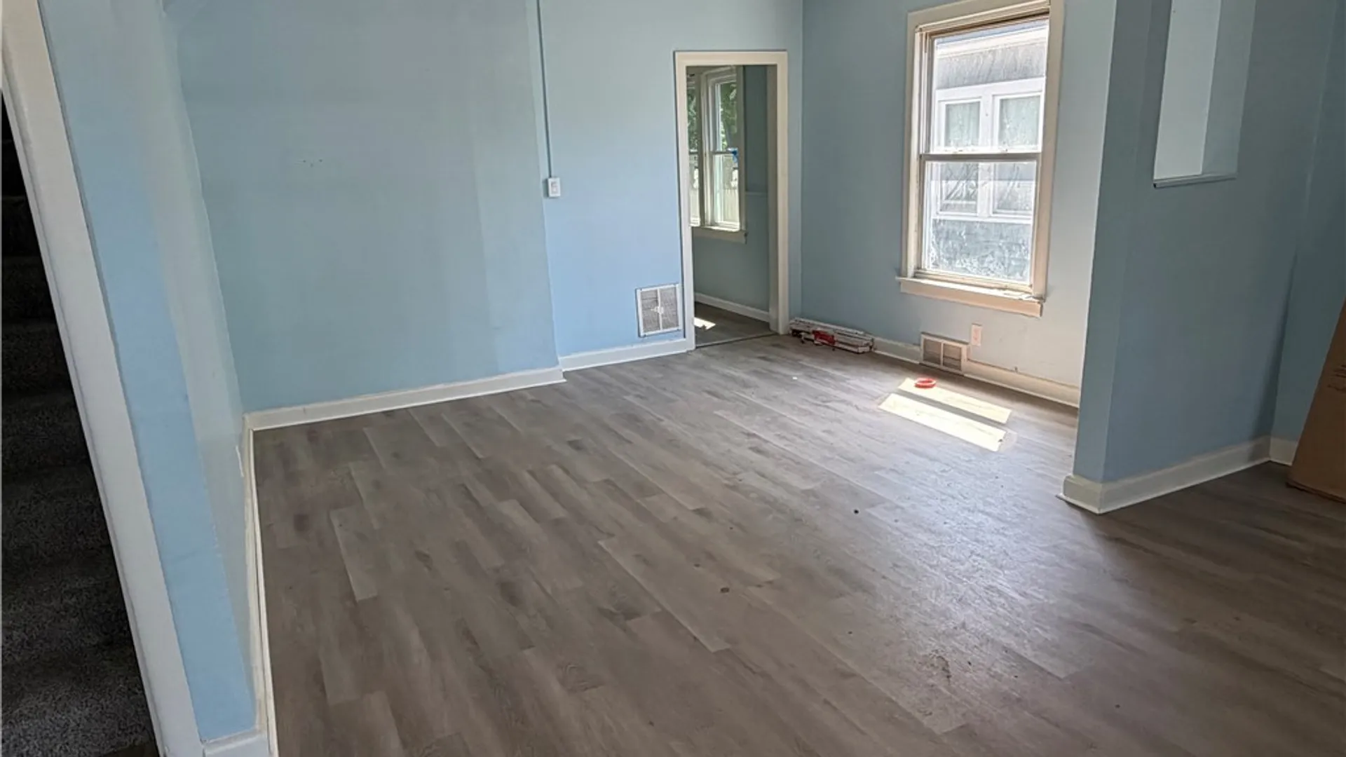 Property at 2435 Ontario Avenue, Niagara Falls, NY 14305 8